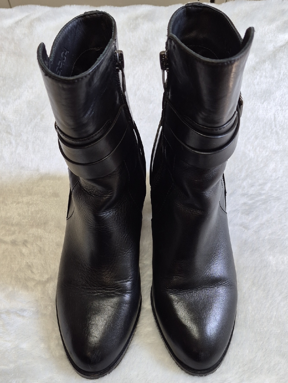 Via Spiga Black Leather Ankle Booties with Strap